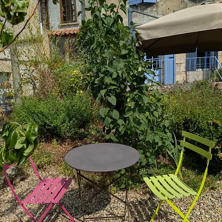 Σπίτι διακοπών Maison Galice A Village Medieval - Base Loisir Gratuite- 30 Min Futuroscope *