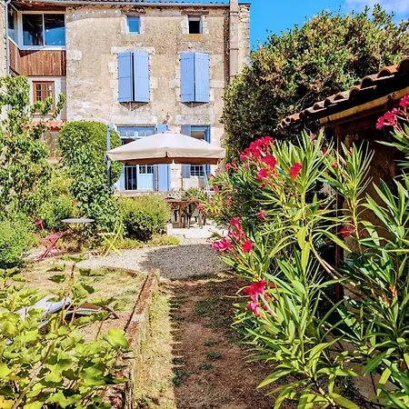 Maison Galice A Village Medieval - Base Loisir Gratuite- 30 Min Futuroscope Lusignan