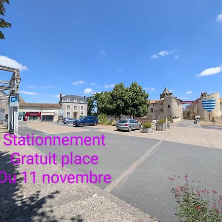 Σπίτι διακοπών Maison Galice A Village Medieval - Base Loisir Gratuite- 30 Min Futuroscope Lusignan