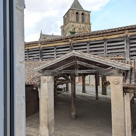 Maison Galice A Village Medieval - Base Loisir Gratuite- 30 Min Futuroscope Lusignan