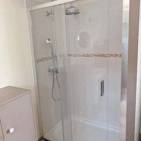 Σπίτι διακοπών Maison Galice A Village Medieval - Base Loisir Gratuite- 30 Min Futuroscope *