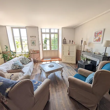 Maison Galice A Village Medieval - Base Loisir Gratuite- 30 Min Futuroscope *