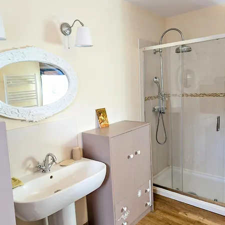 Σπίτι διακοπών Maison Galice A Village Medieval - Base Loisir Gratuite- 30 Min Futuroscope