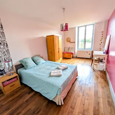 Maison Galice A Village Medieval - Base Loisir Gratuite- 30 Min Futuroscope * Lusignan